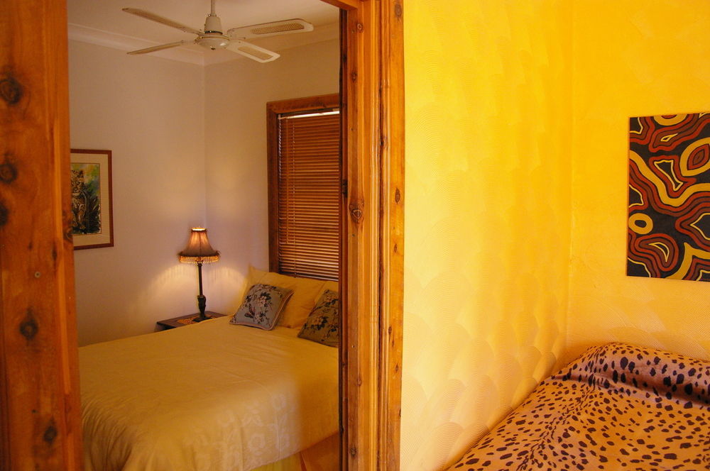 Sonja'S Bed And Breakfast Lightning Ridge Exterior photo