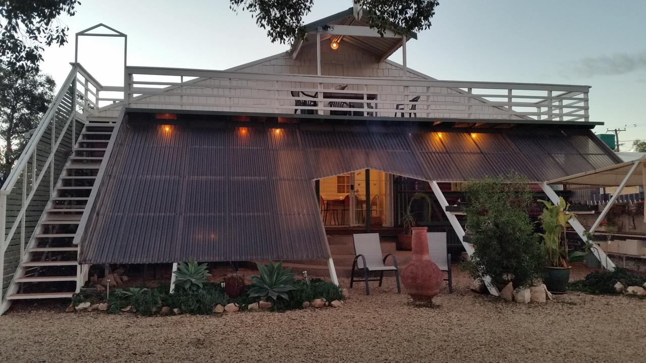 Sonja'S Bed And Breakfast Lightning Ridge Exterior photo